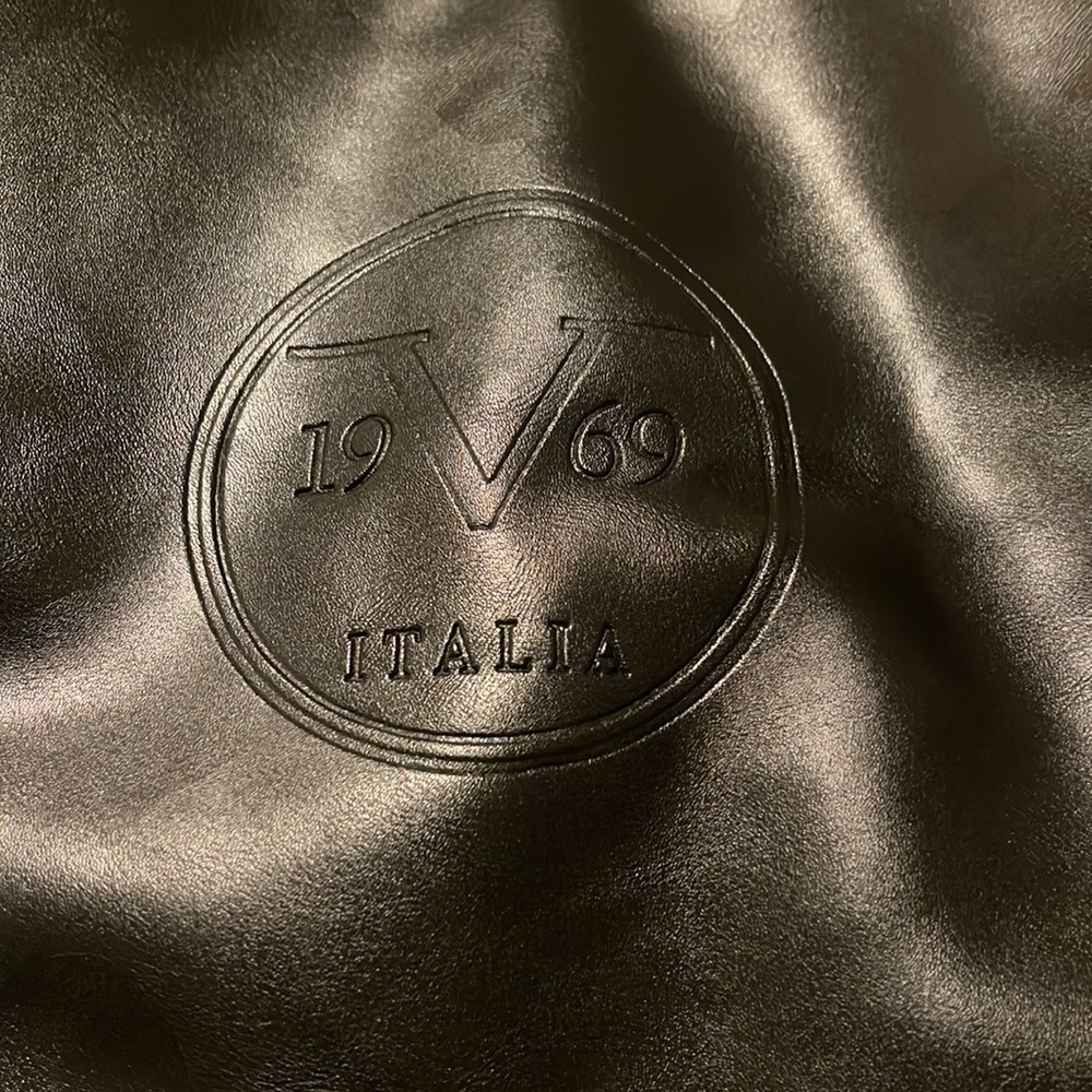 Versace 1969 Abbigliamento Sportivo SRL Tote - Picture 2 of 12